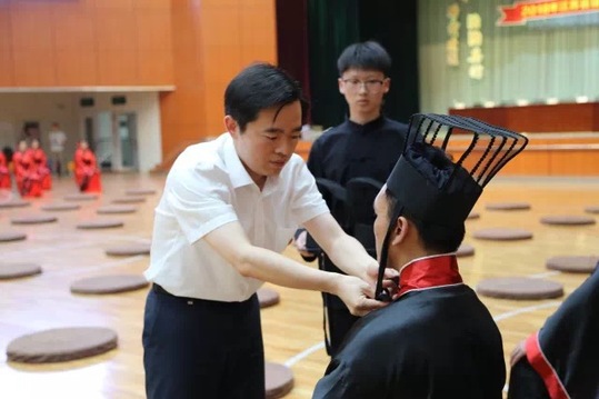 团市委书记潘晓